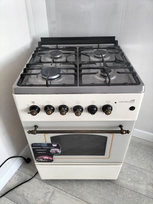 Газ плита с рабочей духовкой