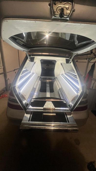 De vânzare Mercedes dric funerar W211