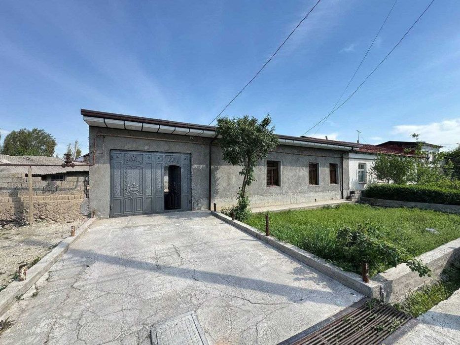 Uy sotiladi M1601
