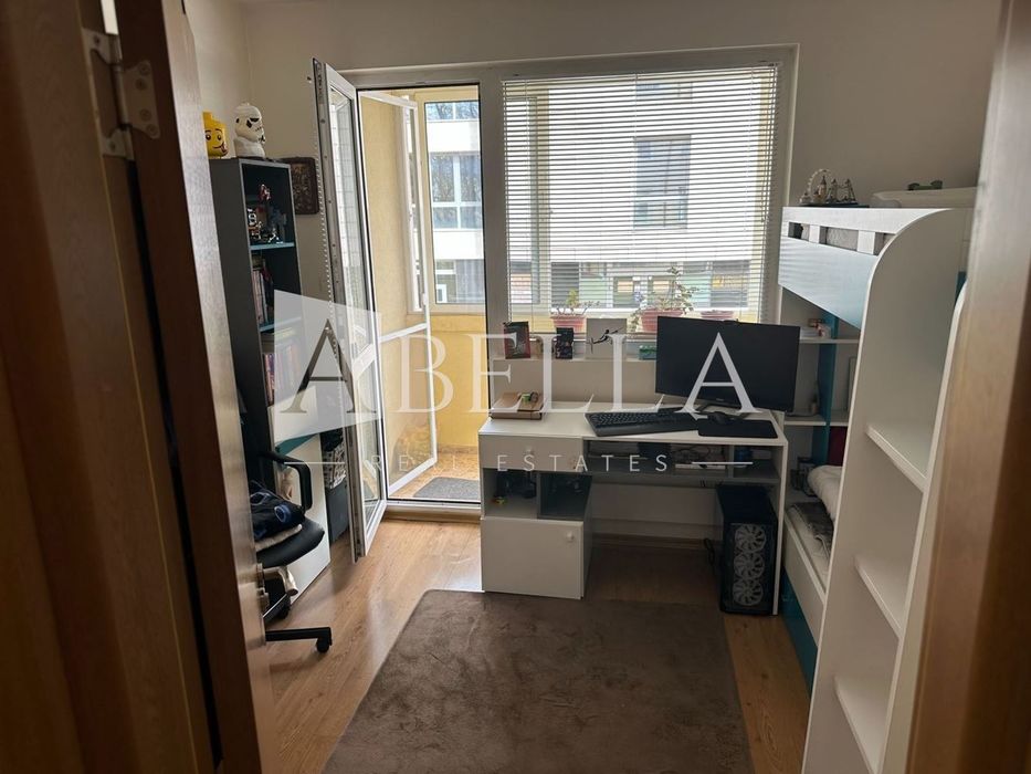 Продава се Тристаен апартамент в София, Студентски град - 125 кв.м за 2344 €/кв.м - Снимка #3