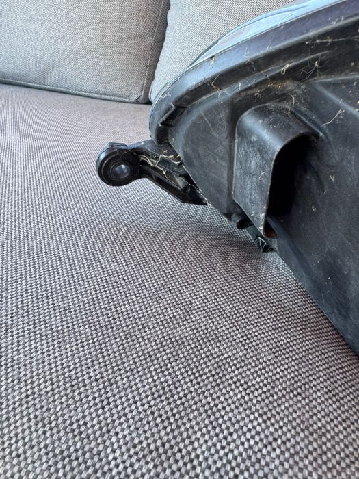 Vw Golf 5 десен фар сив