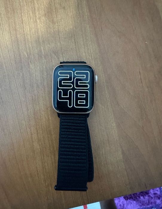 Apple watch SE 44mm  оригинал за 10000