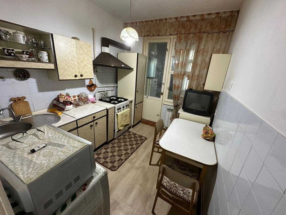 3-х комнатная квартира, 1 этаж, в центре города, 7-й мкр.