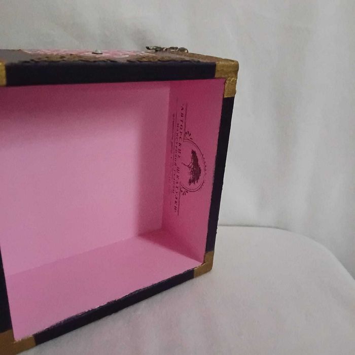 Шкатулка новая.  Дерево.