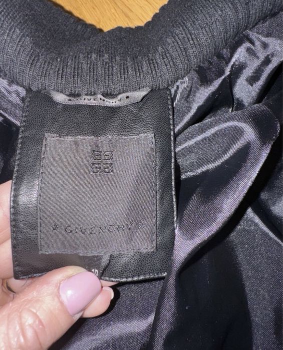 Кожена пухенка Givenchy XXS
