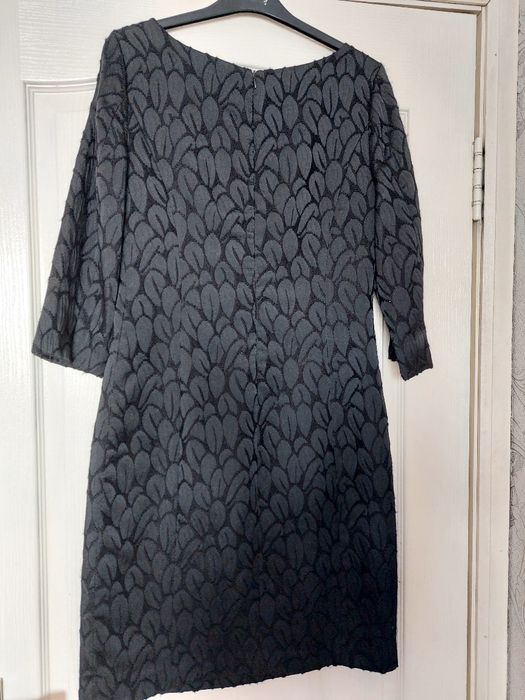 Продам нарядное платье