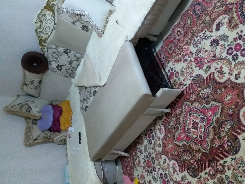 Продам большой диван