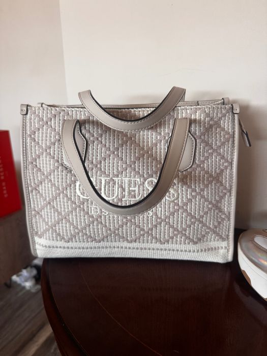 Guess Silvana canava  bag +  Guess travel bag
