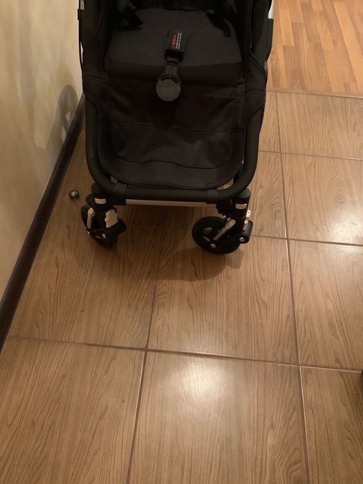 Детская коляска, чёрная