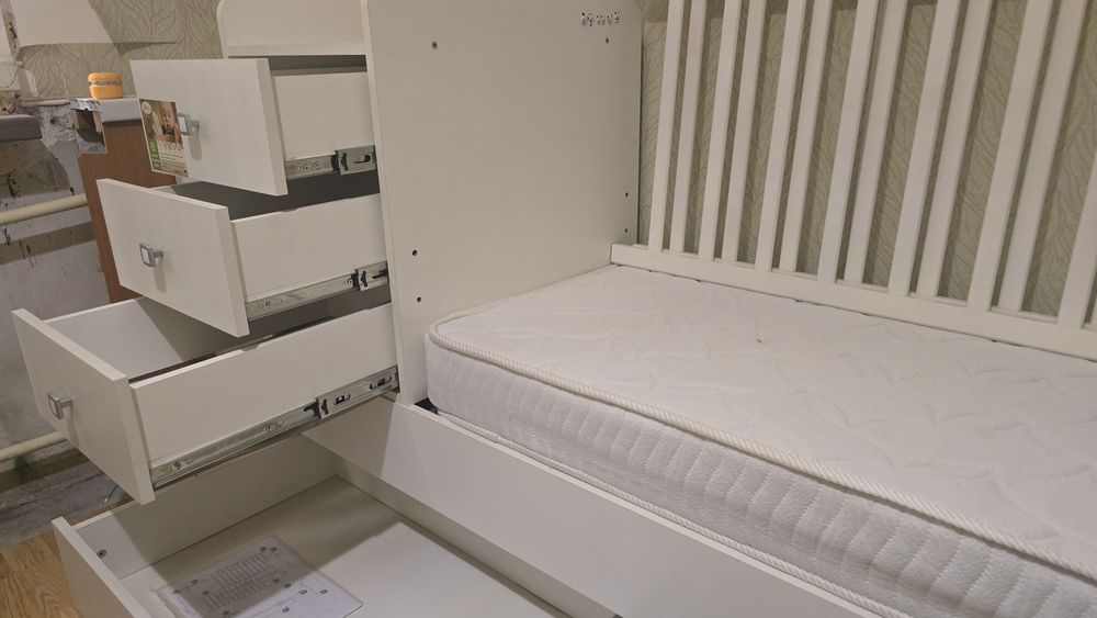 Продаётся детская кровать. Производство Россия.