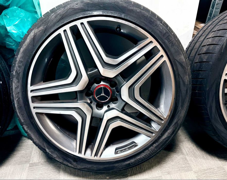 Оригинални 21" AMG джанти W166 с гуми 295/35/21 Dot 2020 на 6х км