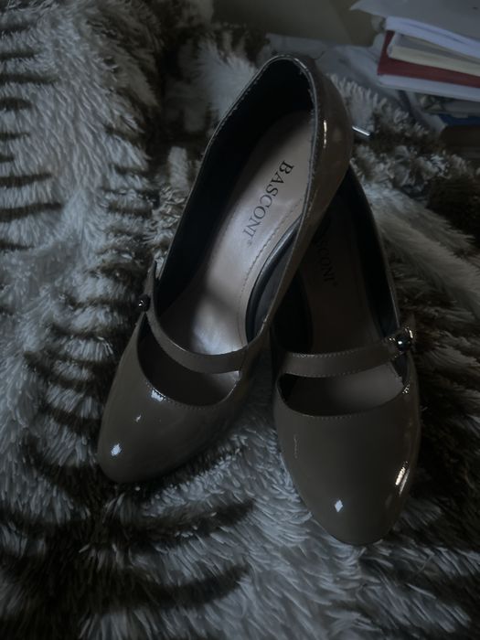 Обувь женская импортная