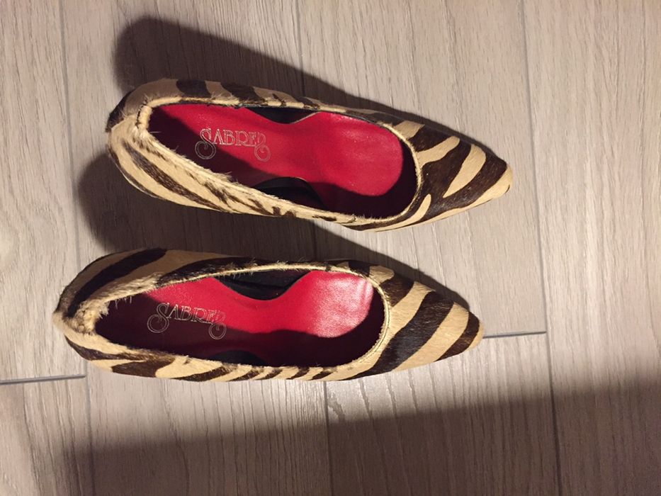 Pantofi piele si blanita ponei, purtati o singura data, mar. 38