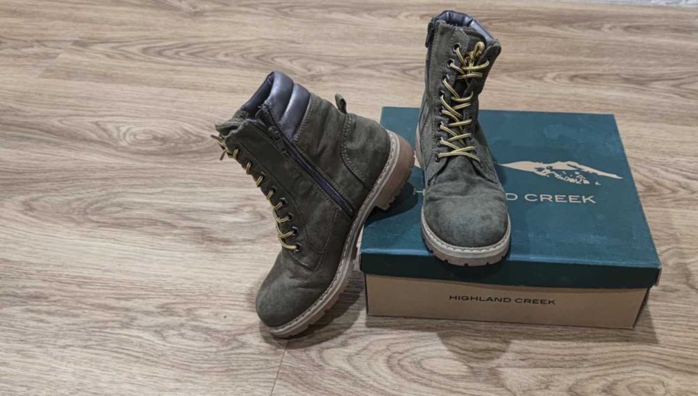 Зелени боти Graceland