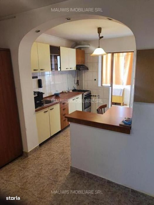 Piata Iancului- Magura Vulturului -bloc 1981 500 euro