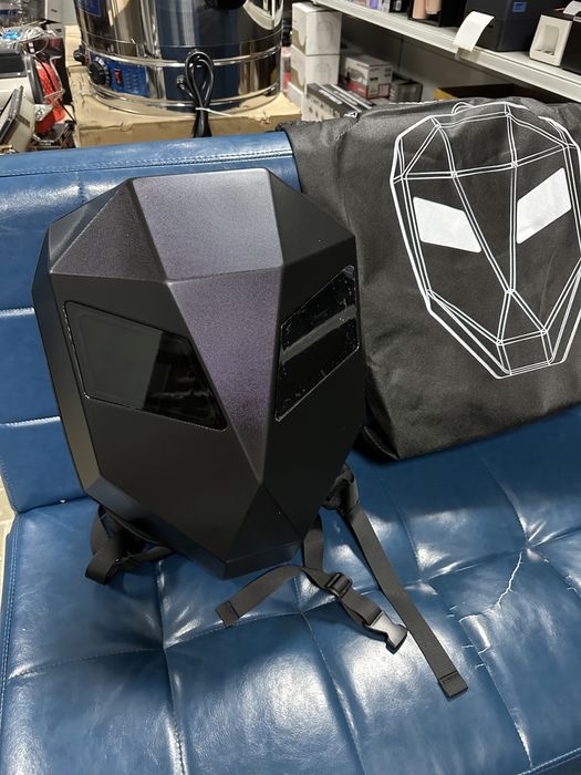 Рюкзак с Led глазами