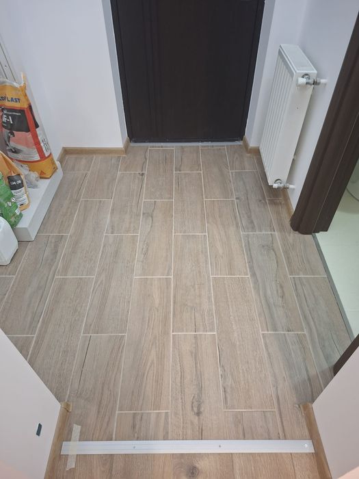 Vand garsoniera zona Burdea