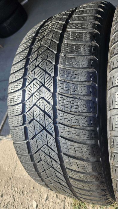 235/40 R19 • Iarna • Pirelli Sottozero 3 TO PNCS 96V | 2 buc | Pret/buc