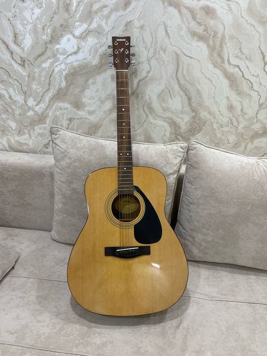 Гитара Yamaha  срочно продам