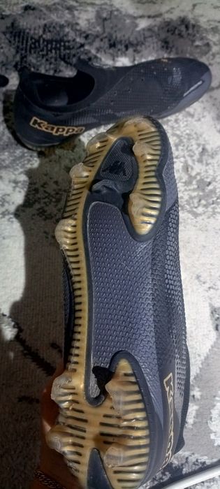 Бутсы футбольные