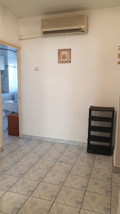 Proprietar inchiriez apartament ultracentral zona Universitate