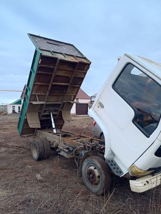 Продам грузовик YUEJIN  торг