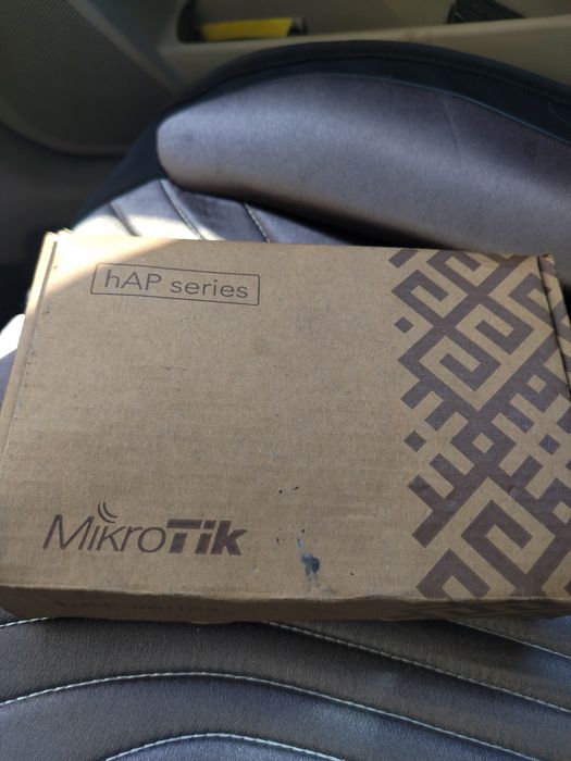 Маршрутизатор MikroTik  hAP series,
