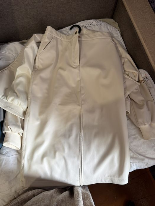 Продам костюм 15 тыс