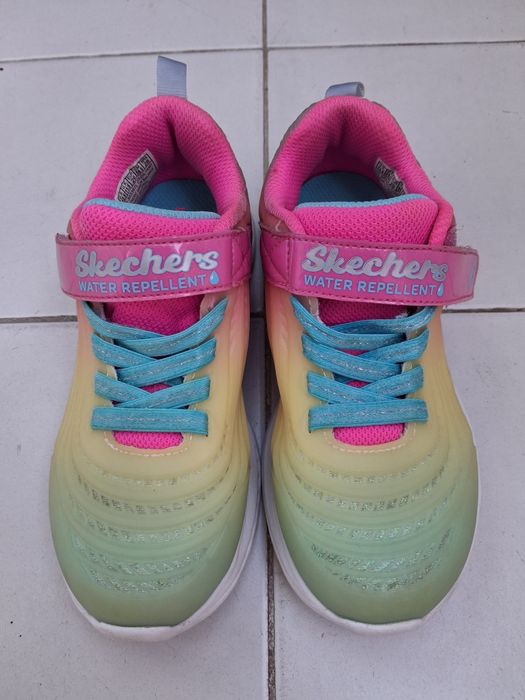 Продавам детски обувки