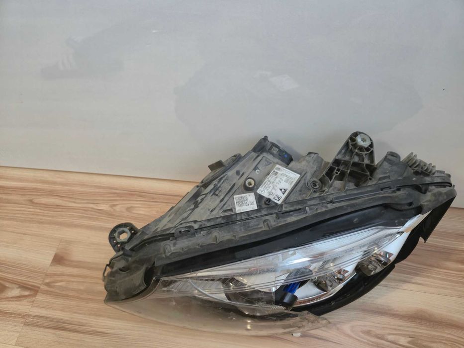 Far stanga Mercedes C-Class W205 Facelift multibeam An 2016 - 2021