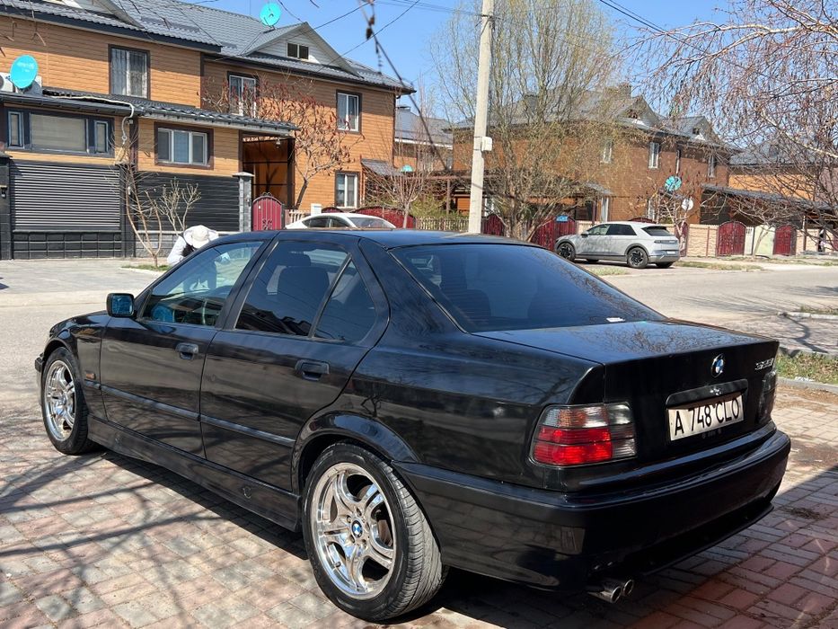 Продам БМВ е36 Японской сборки