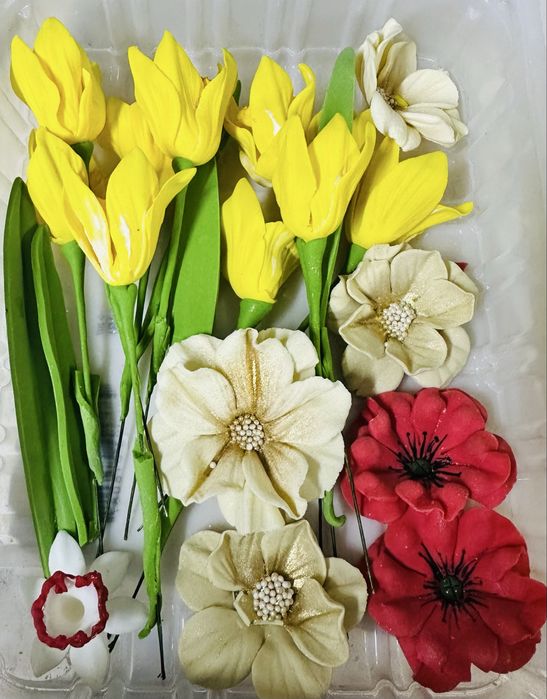 2000 шт готовых украшений из мастики