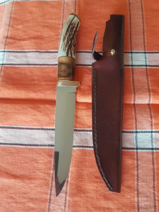 Ловно-туристически ножове