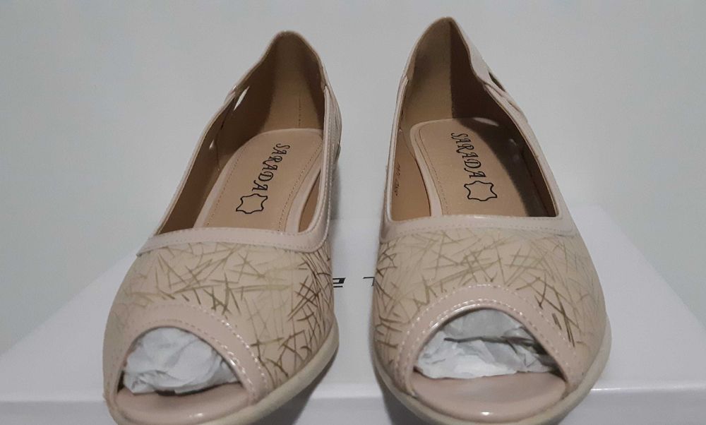 Pantofi damă cu toc mediu