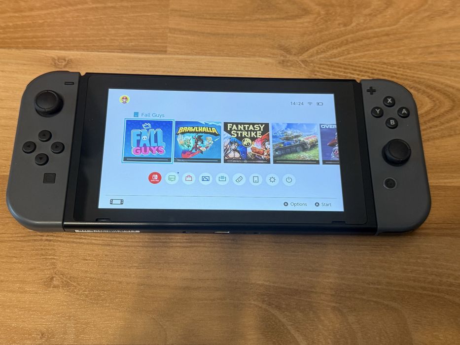 Перфектно Nintendo switch с игри