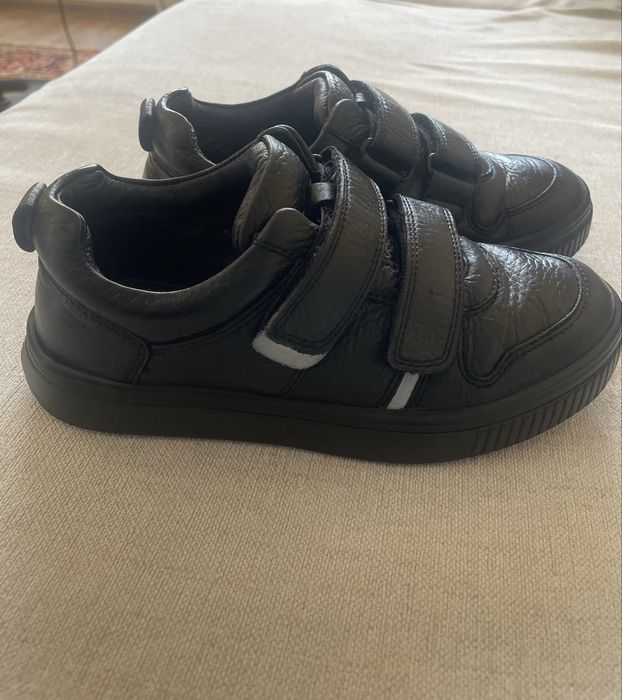 Продаю туфли для мальчика