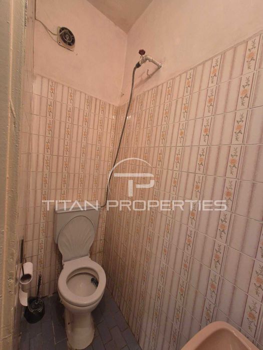 Продава се Тристаен апартамент в Пловдив, Кючук Париж - 96 кв.м за 1563 €/кв.м - Снимка #11