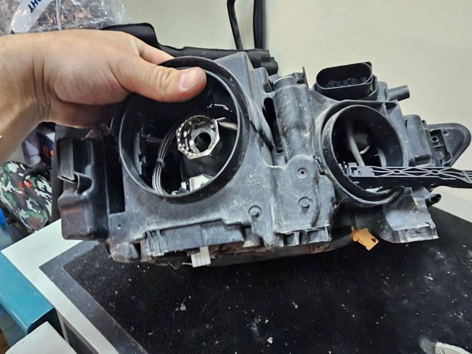 Ляв фар Audi A4 B8 lqv far ауди а4 б8