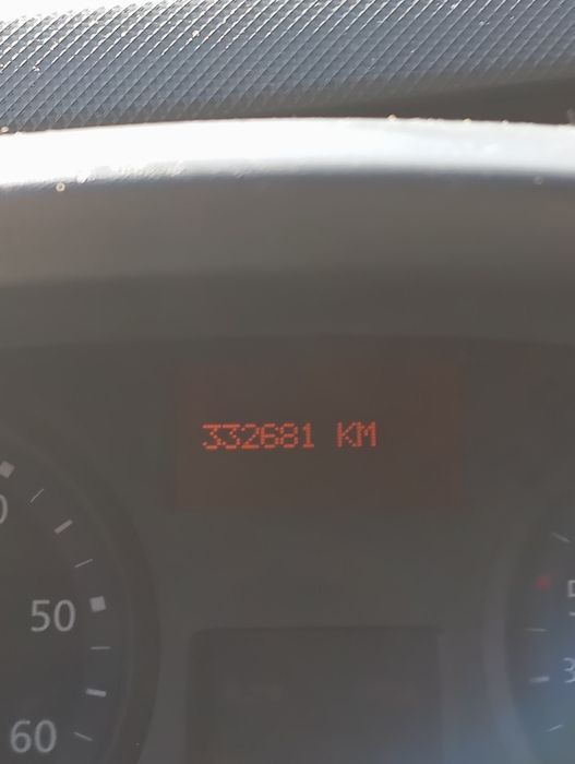 Mașina Renault trafic