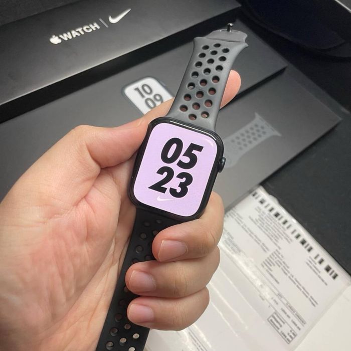 Apple watch 7 series nike edition