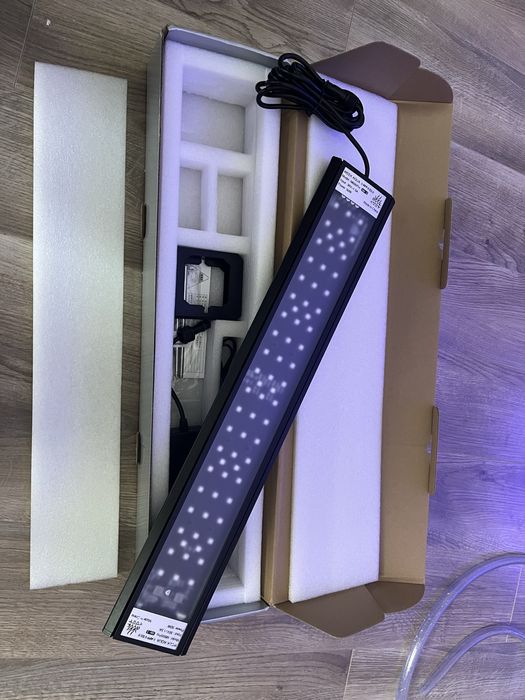 Acvariu cu stand