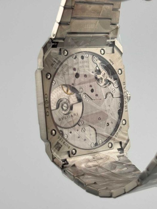 Наручные часы Bvlgari Octo