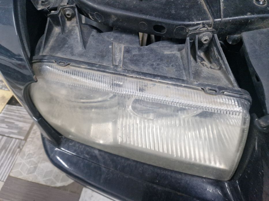 фары на Chrysler 300c