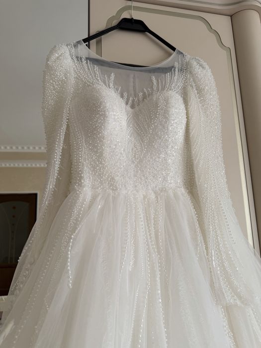 Продам пышное свадебное платье + подарки