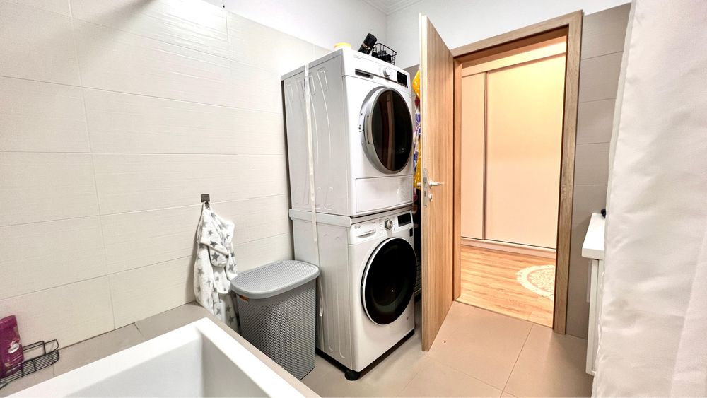 Vand apartament 3 camere Dumbravita