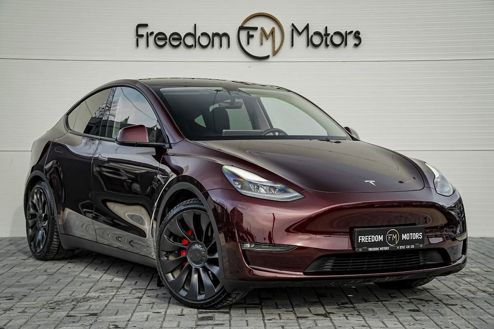 Tesla Model Y Tesla Y Performance DUAL MOTOR