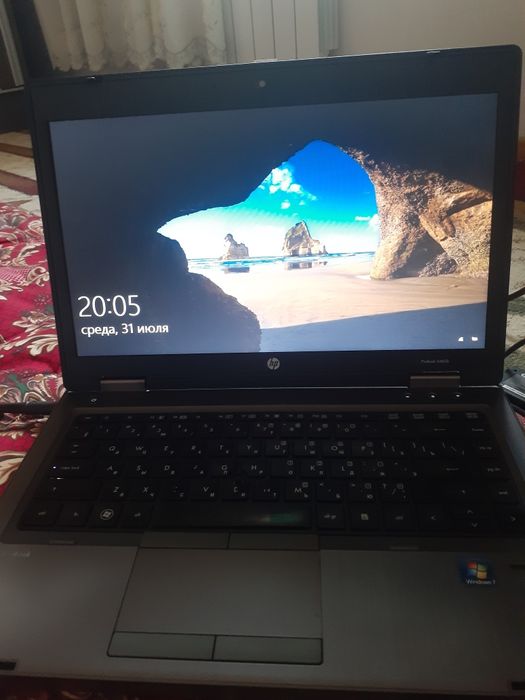 Ноутбук сотилади 700000