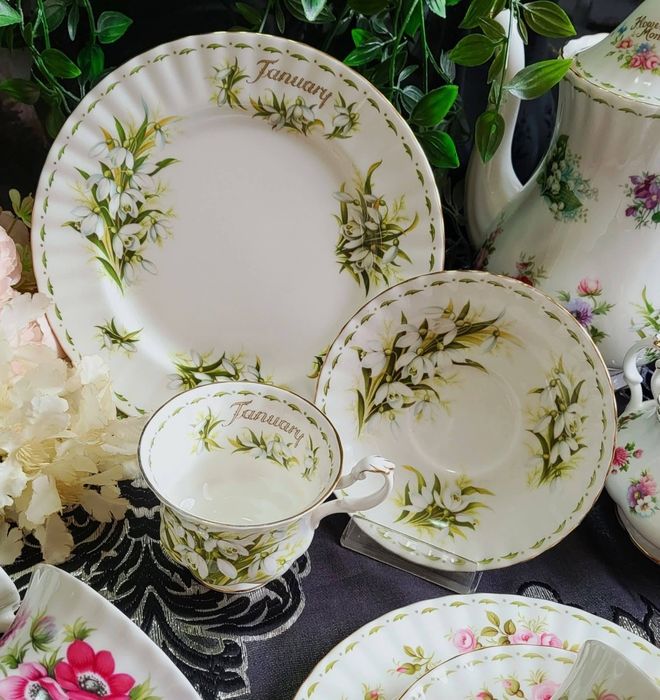 Тройни сетове Royal Albert