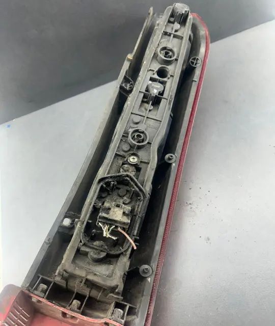 Lampa / Tripla stop dreapta pe aripa Opel Meriva 2004