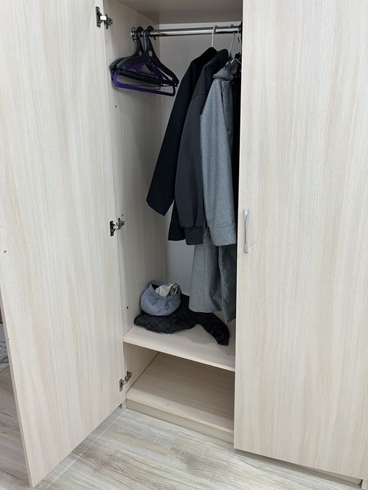 продам шкаф в прихожую